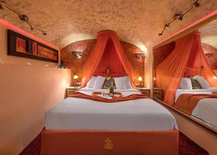 ホテル Boutique Fashi Nik 4*